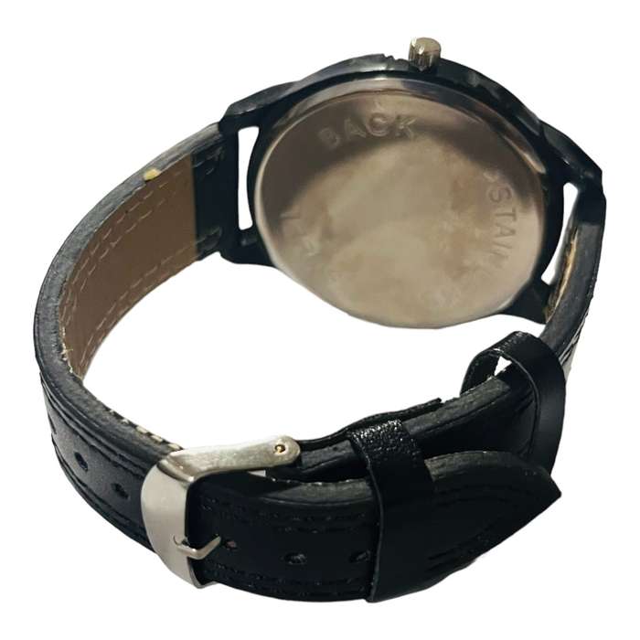 Elegant professional mens analog watch