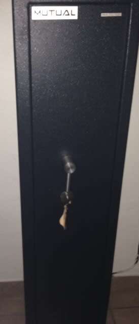 MUTUAL SAFE - GUN SAFE - HOME SAFE - SAFE - COLLECTION ONLY - LIKE NEW NEVER USED - SAFES