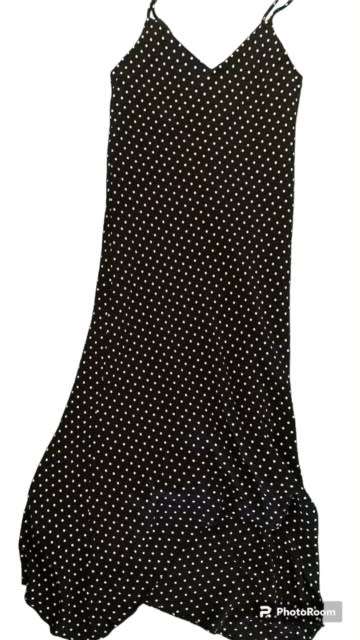 POLKA DOT MAXI DRESS - SIZE 6 MORE LIKE AN 8