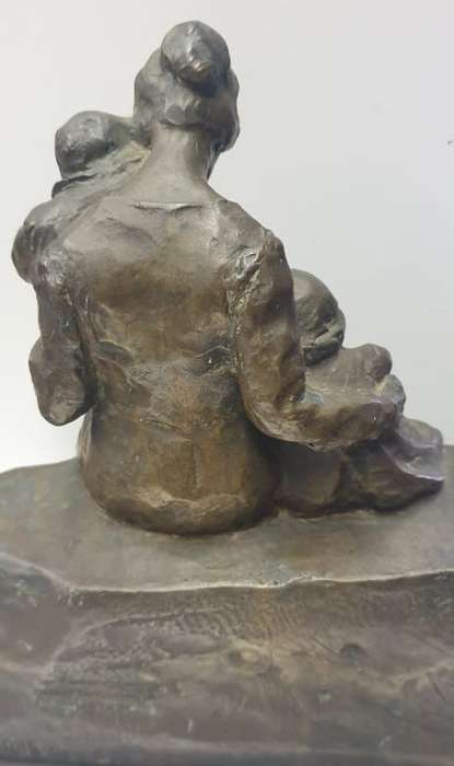 ORIGINAL Italian Signed Decimo Passani ` HOMELESS ` Bronze Sculpture ( 1907- 1940 )