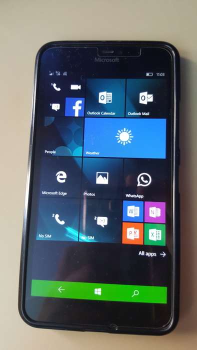 MICROSOFT LUMIA 640 XL DUAL SIM! EXCELLENT CONDITION GREAT PHONE!