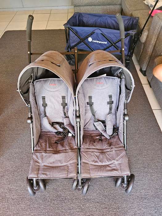 Chelino Tico Twin Stroller brand new opened for pictures LAST ONE BASRGAIN