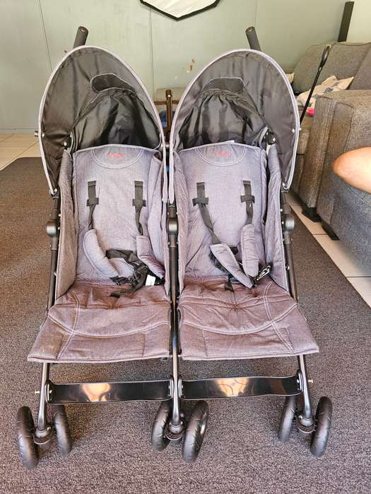 Chelino Tico Twin Stroller brand new opened for pictures LAST ONE BASRGAIN
