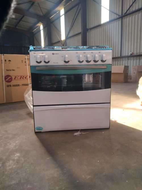 6 BURNER WHITE MIX `N MATCH GAS STOVE - SHOP SOILED - NOT BOXED
