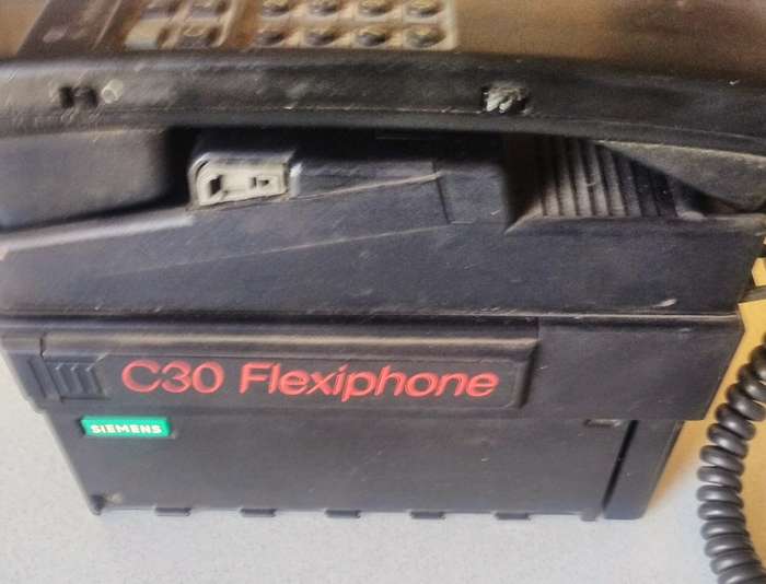 Rare old collectable Siemens C30 carphone / flexiphone