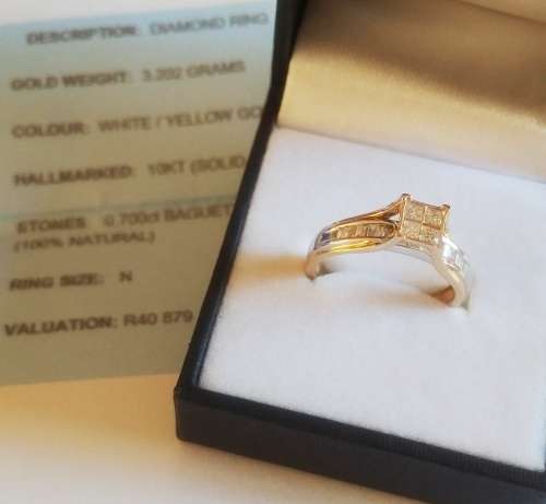 **IN STOCK!!**CERTIFICATE INCLUDED!!WONDERFUL 0.70CT DIAMOND, WHITE AND YELLOW GOLD ENGAGEMENT RING.