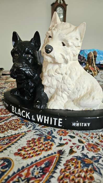 Vintage Black & White whiskey advertising Brentley ware England