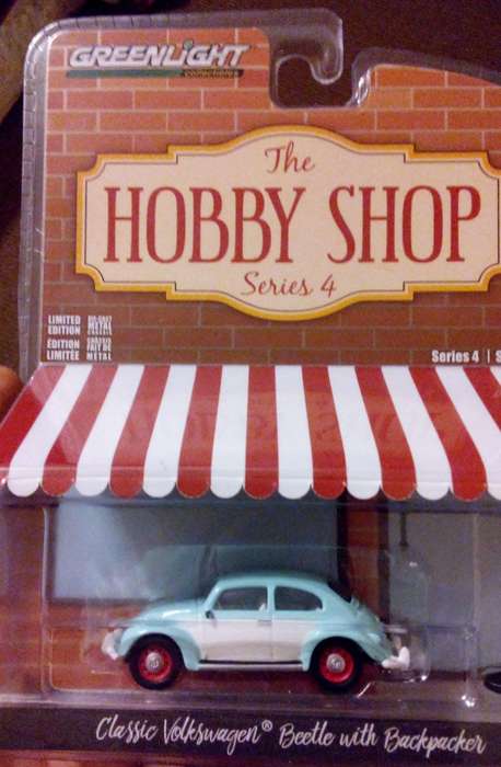 Greenlight 1:64 Classic Volkswagen Beetle with Roof Rack and Woman in Dress