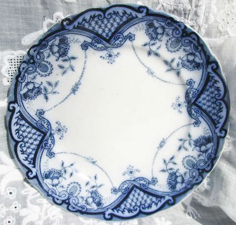 ANTIQUE FORD & SONS, BURSLEM FLOW BLUE "BUITE" DESIGN TRANSFER DINNER PLATE 1893 - 1908