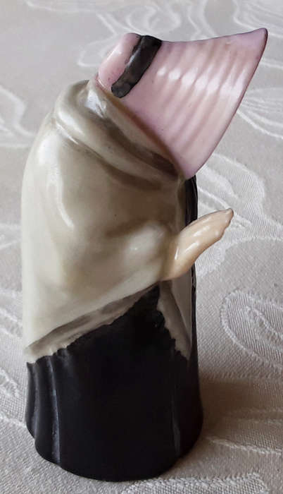 ROYAL WORCESTER ` GRANNY SNOW ` PORCELAIN CANDLE SNUFFER ...ERA 1911