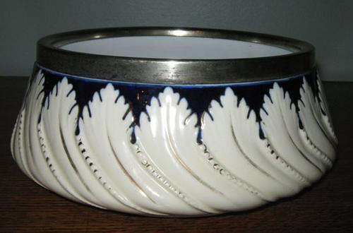 VINTAGE, COBOLT BLUE AND CREAM ,GOLD TRIMMED, FRUIT BOWL
