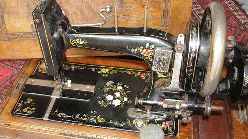 GERMAN MAKE GRITZNER (DURLACH) OVER 100 YEAR OLD SEWING MACHINE