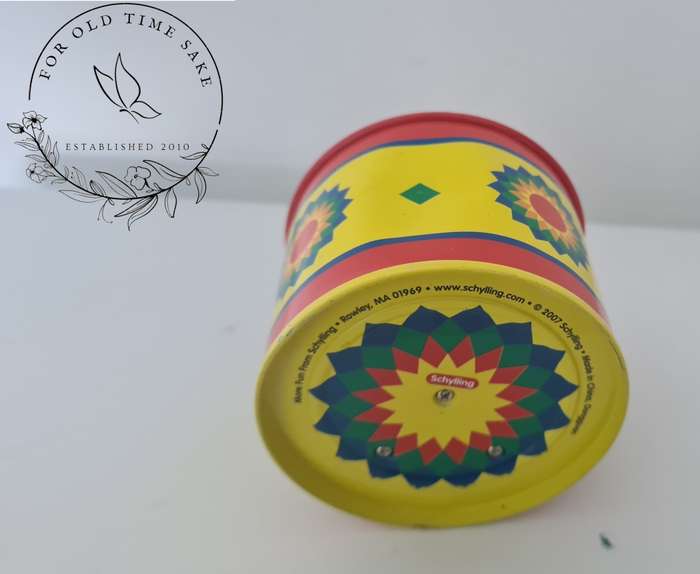 Tin Musical Box see photos for ding on side in working order