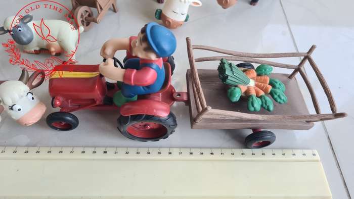 Large farm collection for hours of fun and play
