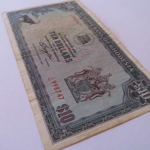 Reserve Bank of Rhodesia Ten Dollars 2 January 1979 VF+