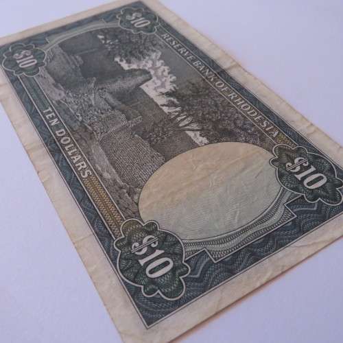 Reserve Bank of Rhodesia Ten Dollars 2 January 1979 VF+