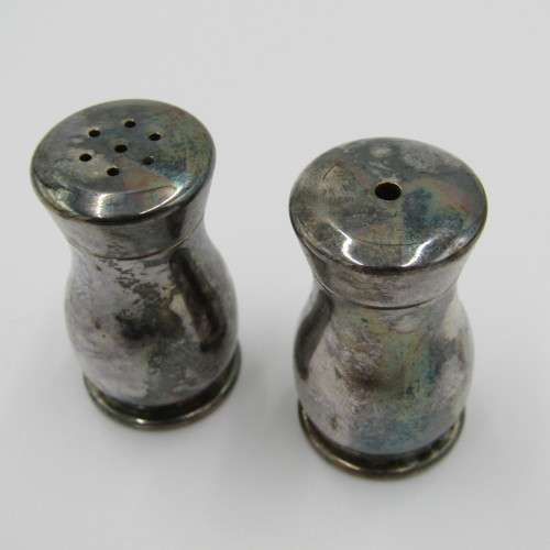 Louis Plate salt and pepper holders - as new in box