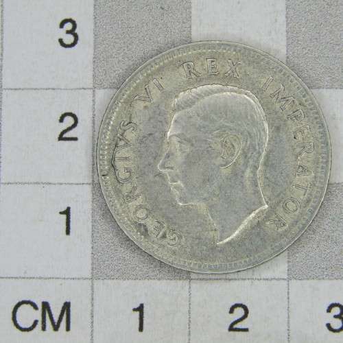 1942 SA Union shilling with badly cracked die obverse - Error coin - aEF
