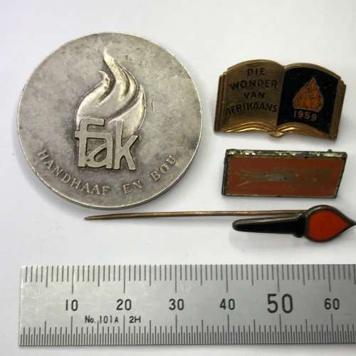Lot of 4 Africana badges pins - FAK medal and pin - 50 years union - 1959 - Wonder van Afrikaans