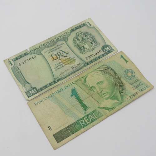 Lot of 10 world banknotes