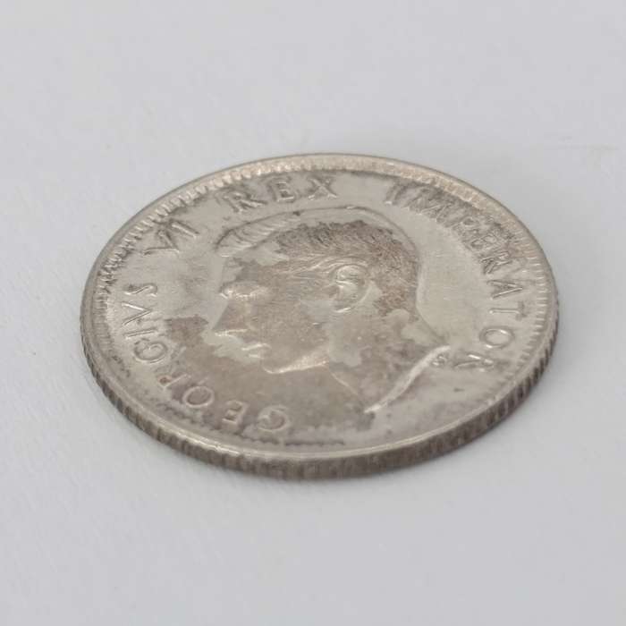 1938 SA Union silver 6d sixpence uncirculated