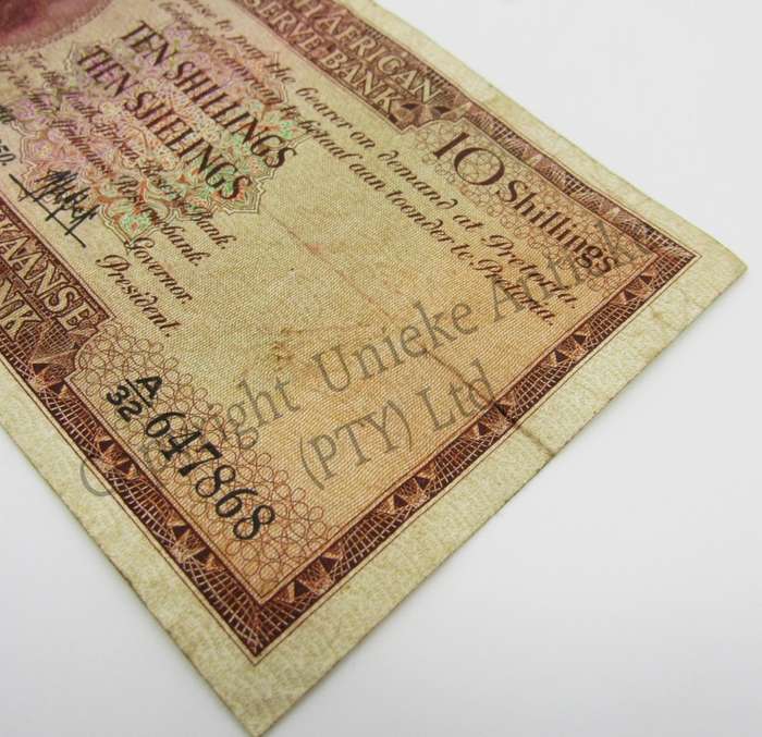 MH de Kock Ten Shillings 1950 E/A A32 VF
