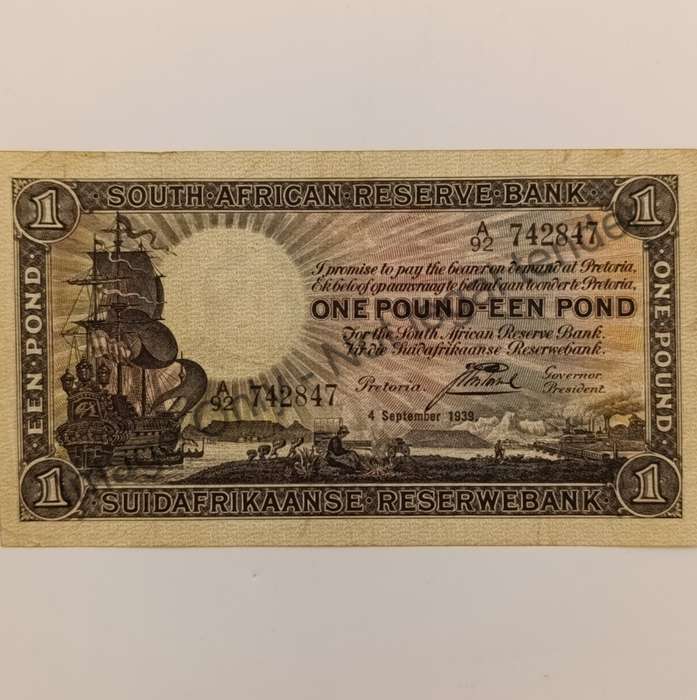 Postmus one pound 4 September 1939 - A92 - aEF