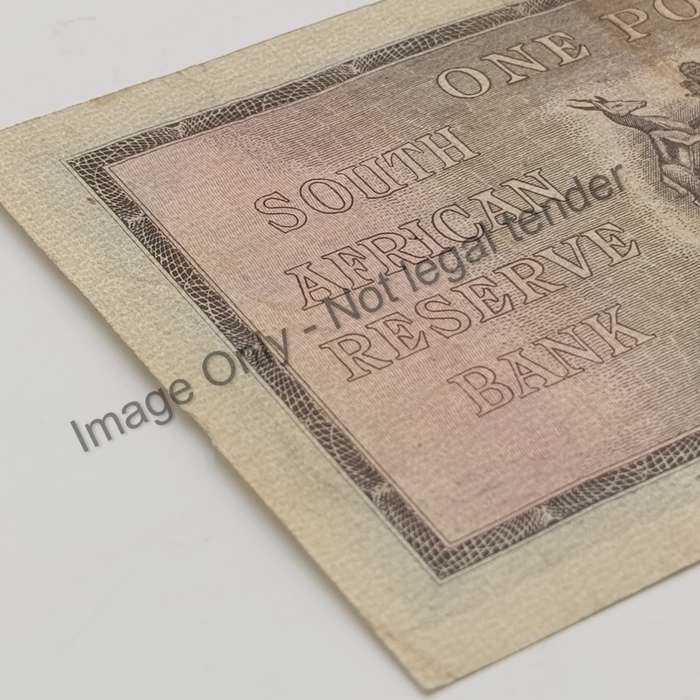 Postmus one pound 4 September 1939 - A92 - aEF