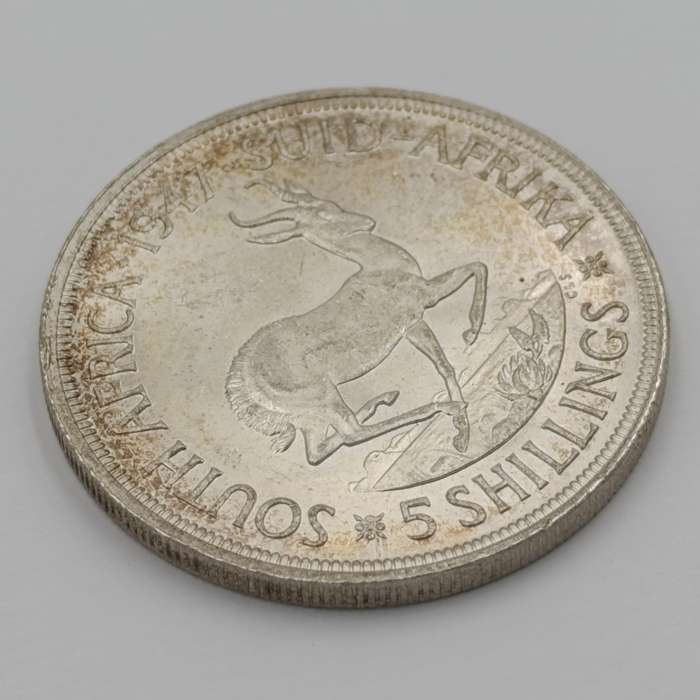 1947 SA Union Silver Crown in Top condition - Good enough to grade