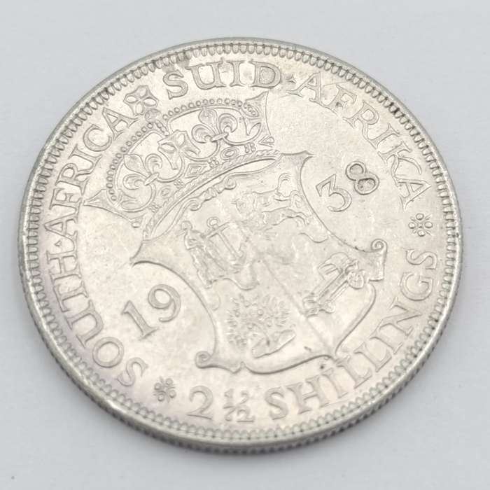 1938 SA Union silver half crown - excellent coin with light bag marks