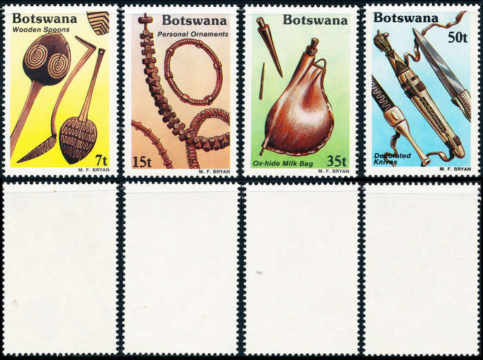 Botswana - 1983 - Traditional Artifacts - set of 4 u.m. SACC 545-548 .