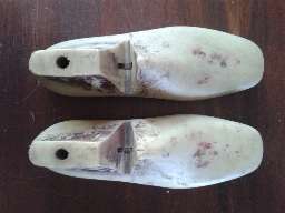 Shoe lasts Size 9