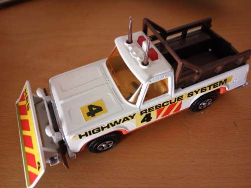 MATCHBOX SUPER KINGS 1978 PLYMOUTH TRAIL DUSTER LESNEY ENGLAND