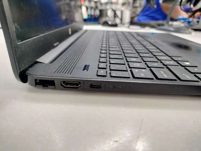 *11th Gen* HP 15-DW3032NI Laptop -  i3-1125G4 8GB RAM 1TB HDD