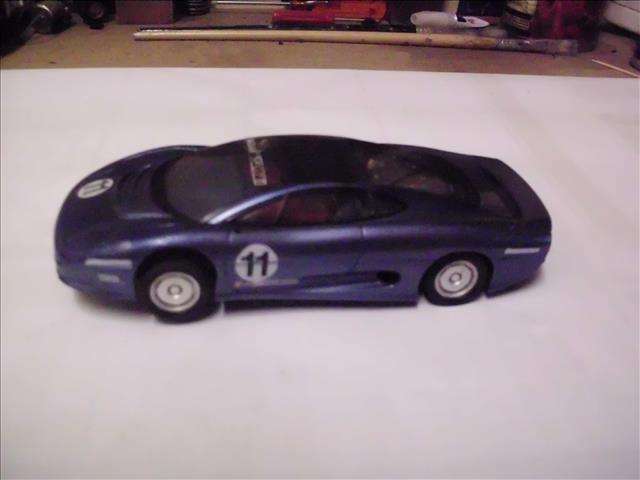 1:32 SCALE SLOT CAR - HORNBY JAGUAR SPORT