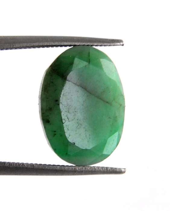 4.67 Ct Certified Oval Shape Green Emerald Gemstone