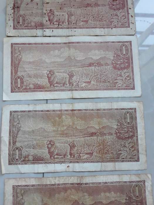 8X South Africa 1 Rand notes- TW de Jongh