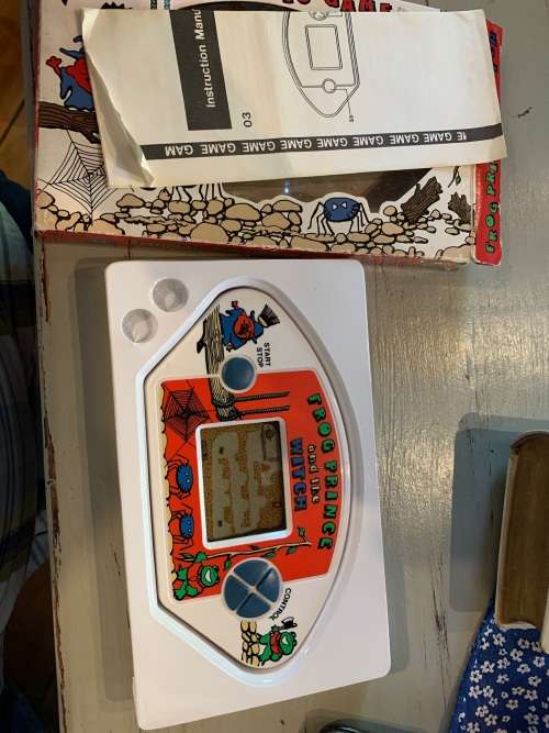 Vintage Electronic Game in original box : Frogprince and the Witch