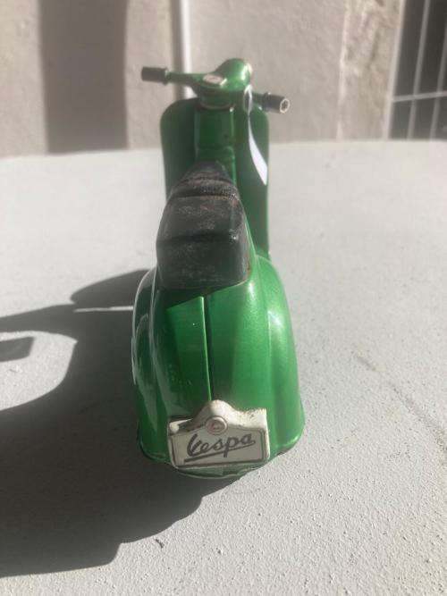 Japanese Tinplate Vespa ( 22 cm )