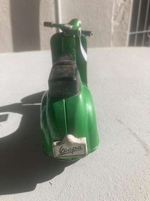 Japanese Tinplate Vespa ( 22 cm )