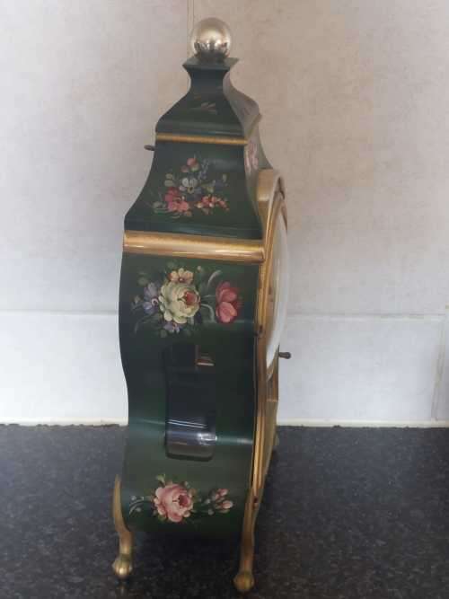 Mantel Clock : Royal Palais Swiss Handpainted Clock with Wallscone. Working