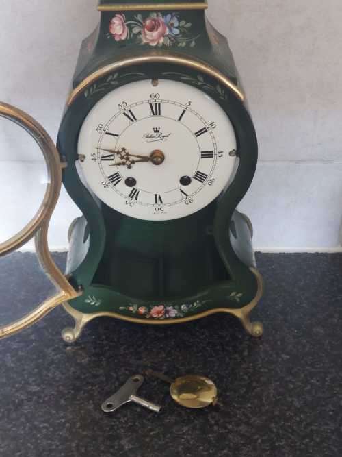 Mantel Clock : Royal Palais Swiss Handpainted Clock with Wallscone. Working