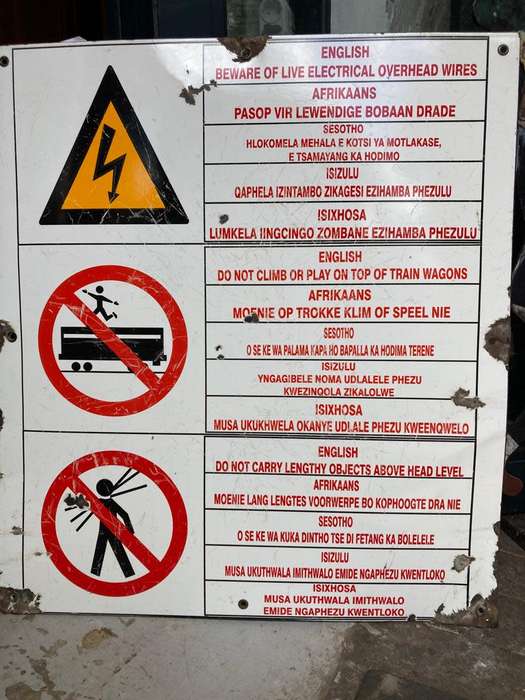 Rare Original Enamel SAR Sign in 5 Languages ( 70 x 60 cm )