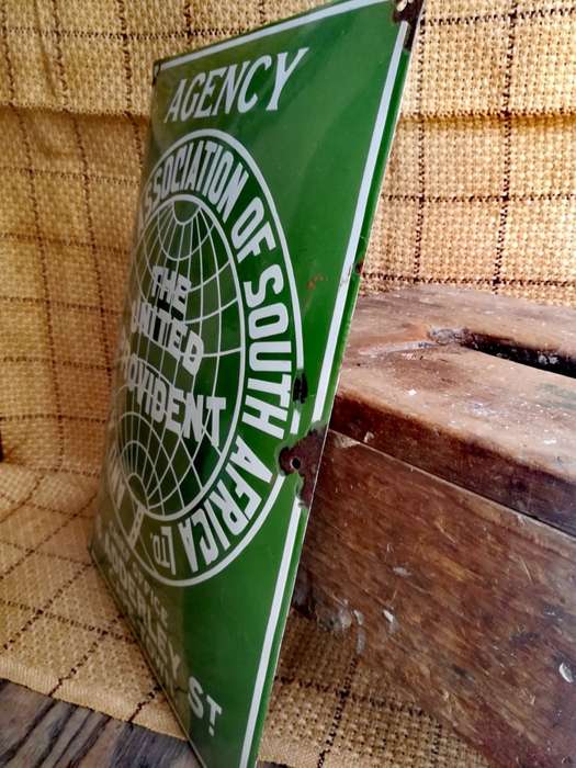Vintage Enamel United Provident Sign ( 46 x 33 cm )
