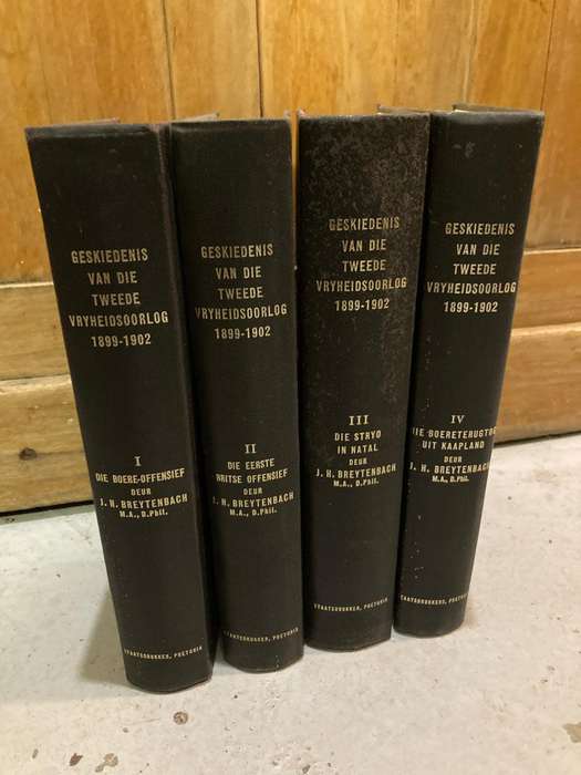 Boer War: Die Geskiedenis vd Tweede Vryheidsoorlog, Deel 1-4. JH Breytenbach