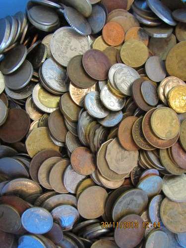 UNSORTED WORLD MIXED COINS. 600 x Coins. You bid per coin. LOW START !