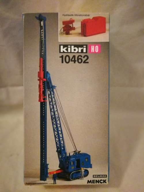 Kibri 10462 Menck Excavator with Pile Driver