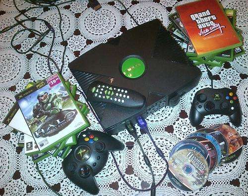 Xbox - The Original Xbox with 2 Controllers + 23 Games
