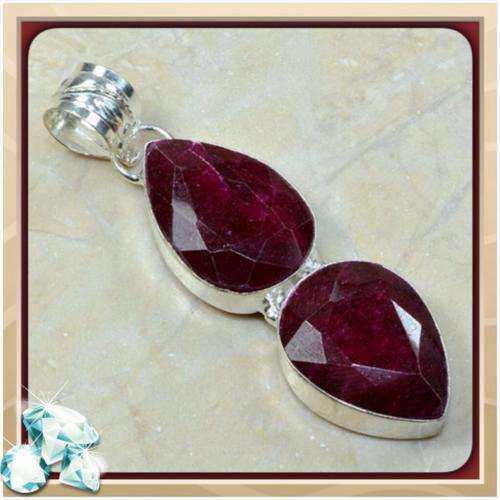 ***SHADES OF AUTUMN*** SUBLIME WINE RED INDIAN RUBY QUARTZ PENDANT SET  IN .925 SILVER