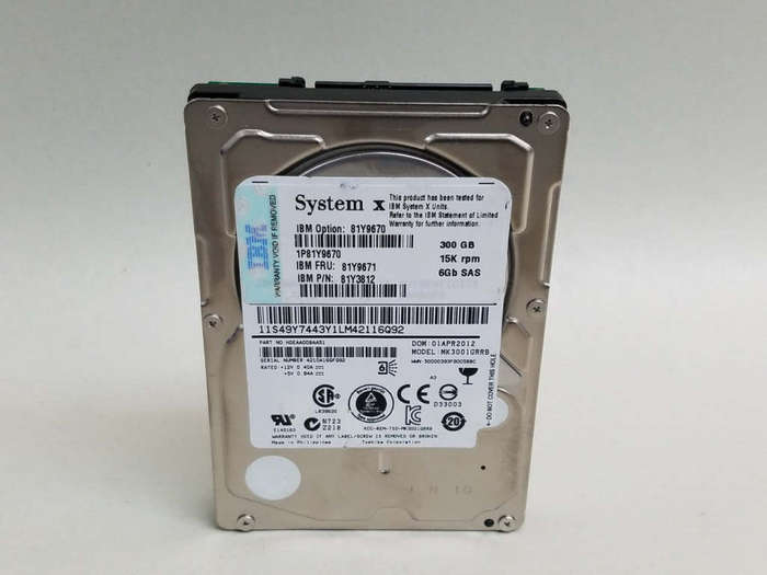 IBM 300GB SAS Hard Drive - 2.5` - 15 000 RPM - 6GB/s